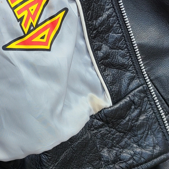 Def Leppard Ladies Leather Jacket from Wilson’s Leather Medium - Picture 16 of 16